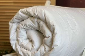 одеяло cashemir comfort (140 × 205, пух - подшёрсток кашмирских коз, 250 гр/м2, 100 % хлопок, пуходержащий тик , белый)